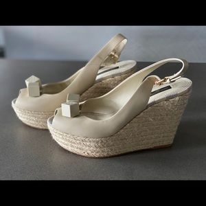 Never worn Louis Vuitton Wedges